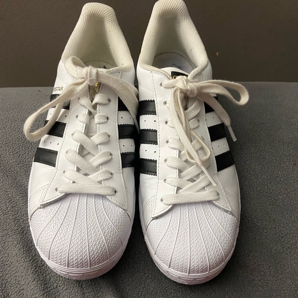 woman’s adidas superstars